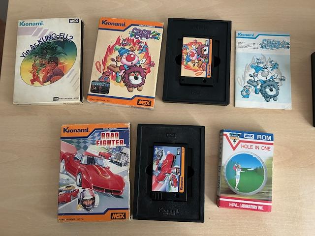 Kartridże z grami Konami na komputer MSX w pudełkach